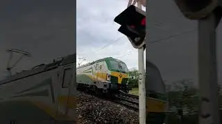 2025.07.26. 471 500-as p&aacute;lyasz&aacute;m&uacute; Gysev Vectron halad Intercityvel Tata &eacute;s Alm&aacute;sf&uuml;zitő k&ouml;z&ouml;tt.