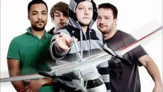 Does It Offend You, Yeah? - Epic Last Song