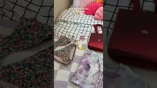 👙🌻pack my pool bag w/ me! | qotd: is the weather nice for you? 🌊🧴 #sun #summer #viral #preppy