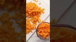 Экономный кулинарный лайфхак: заморозьте тертый сыр #Shorts #лайфхаки #кухонныехаки #едахаки