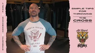 Simple kickboxing tips for learning how to throw a cross