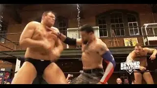 Santana topples WALTER  (Ringkampf vs. LAX) | Beyond Wrestling #SolidGold (WALTER, EYFBO, Pazuzu)