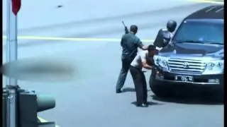 Cảnh s&aacute;t JAKARTA đọ s&uacute;ng với nh&oacute;m khủng bố....