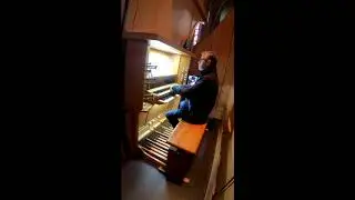 Les Saints et les Saintes de Dieu, introduction à l'orgue puis chorale