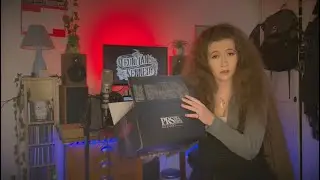 PRS Pulse Artist Unboxing with Leoni Jane Kennedy
