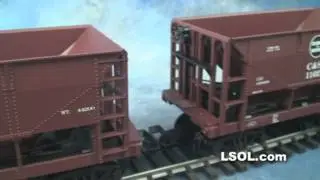 Garden Trains: UnBoxing - USA Trains Ore Cars