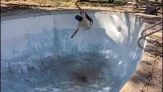 Speedlab Wheels teamrider Adam Wiggins destroying this backyard beauty #speedlabteam #speedlabwheels
