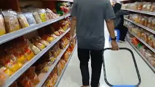 Pagi2 ke grand toserba beli abon dan biskuit buat papa mertua || Hujan2 lanjut ke pasar karuwisi 