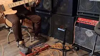 Boss GT-6B multi effects pedal board 