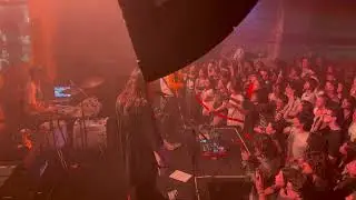 diiv - raining on your pillow (live in istanbul, 27.08.25) 