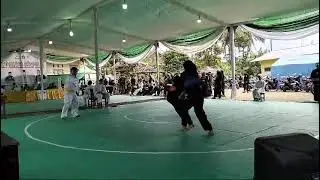 Wanita tanding silat - wasit juri guru gendut #pencaksilat #kejurwil #silatlaga #gurugendut #o2sn