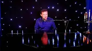 One Man band - Sean De Burca Piano Man