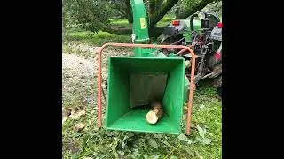 Hydraulic feed, PTO drive bx62 woodchipper