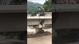 #mandi ma beas and uhl river ma ufan mein badh ke halat#whater rain #shorts
