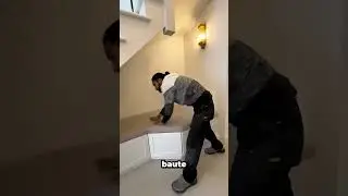 Er baute einen geheimen Raum unter der Treppe