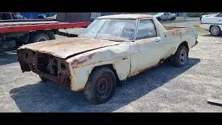 Holden Hz (?) ute, rusty barn find
