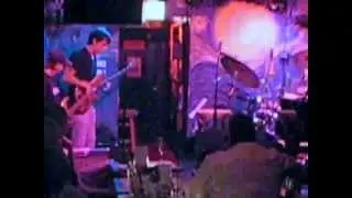 Bassist Tim Seisser