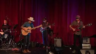 'Heaven's here on Earth' Tracy Chapman cover by Andrea Kirwin and Band