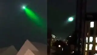 UFO with green light spotted in Santiago de Chile 👽- UFO News - April 18, 2023 (🔴LIVE)