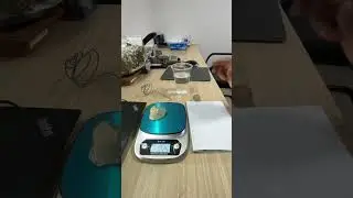How to check specific gravity of Gemstones ? Simple method to indentify gemstones ( Topaz vs Quartz)