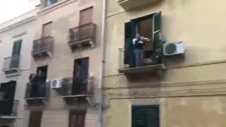 Italy Lockdown: Italian man plays Trumpet from his balcony during the Coronavirus Pandemic