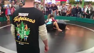 Oktoberfest Devil's Wheel - Winning Girl