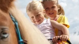Eltern.de : Therapeutisches Reiten