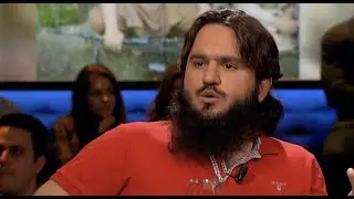 Shabir Burhani: 'Jij als journalist had ook met zware wapens op de foto kunnen gaan' | PAUW