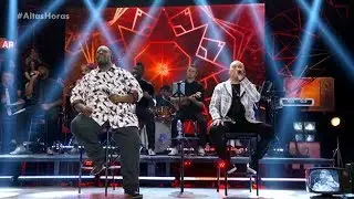 Pericles e Chrigor cantam 