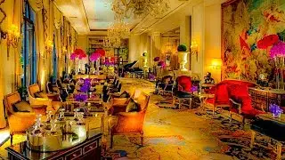 Drinks At The Beautiful Hotel George V, Paris