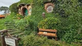 Hobbiton Movie Set