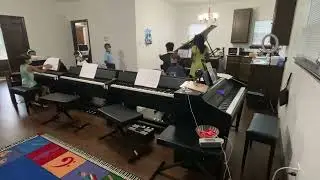 Group Piano Lessons