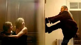 Single mom wakes up to the sound of intruders in her home | Panic Room | CLIP