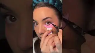 Testing a Weird Eyeliner Gadget