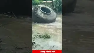 Mysterious Floating Jar in River 🏺 #RiverFinds