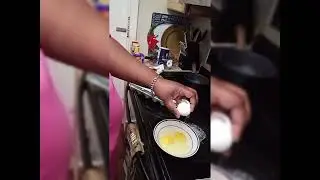 Making a Sausage, Egg & Cheese Breakfast + Cinnamon Rolls | Easy Morning Routine