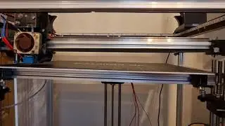 coreXY 3xZ-axis self leveling bed