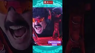 Accidentes en la TwitchCon 2022 #shorts #youtubeshorts #gaming