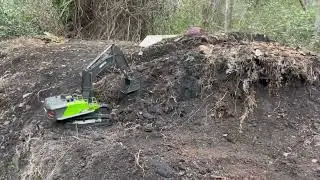 Huina 1593 and Trx-4 Trail Clearing