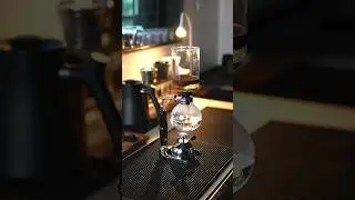 Brewing with Hario Syphon 🧑🏻&zwj;🔬 #Hario #Syphon #CoffeeMaker #SyphonBrew