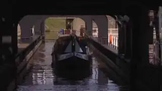 Anderton Boat Lift - cathedral of the canals