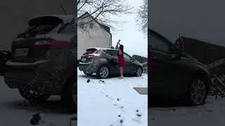 Whats she doing its crazy l Winter snow with Sleeping clothes #challengeaccepted 