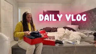 DAILY VLOG || CHRISTMAS EVE + LAST MINUTE CHRISTMAS SHOPPING + WRAPPING GIFTS