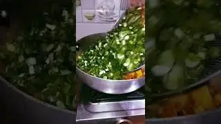 Spring Onion Aloo ki Sabji |Hari pyaj ki sabji recipe| #shorts #Instant Spring onion sabji..😋