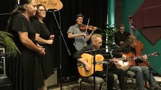 Blue Skies (vocals)  |  JAZZ GITAN