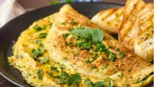 Omelette Aux Oignons Et Poivrons  ( Recette Facile )
