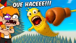 PUÑO GIGANTE CONTRA MONSTRUOS SALVAJES! 💥 | Palmita reacciona Simulador de batalla Animal