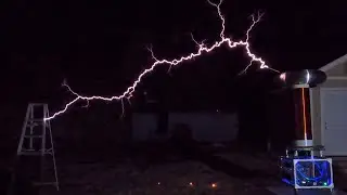 14' sparks DRSSTC Dual Resonant Solid State Tesla Coil long pulse mode.
