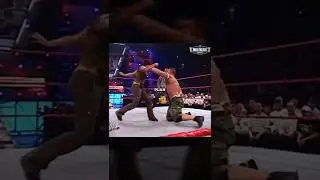 When John Cena Fought Lita With ONE Arm 🥶