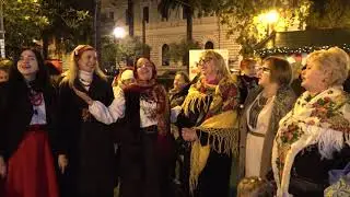 Bari, canti e tradizioni della comunit&agrave; ucraina in piazza Umberto. &ldquo;Ecco come festeggiamo il Natale&rdquo;
